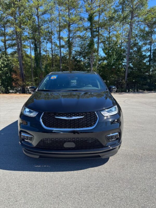 Black Chrysler Pacifica with BraunAbility Side Entry Automatic Fold Out conversion