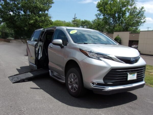 Silver Toyota Sienna with BraunAbility Side Entry Automatic Fold Out conversion