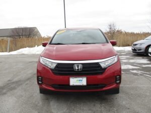 Red Honda Odyssey with Vantage Mobility Side Entry Automatic In Floor conversion