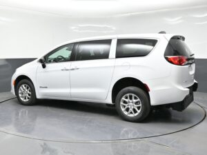 White Chrysler Voyager with BraunAbility Rear Entry Manual Fold Out conversion