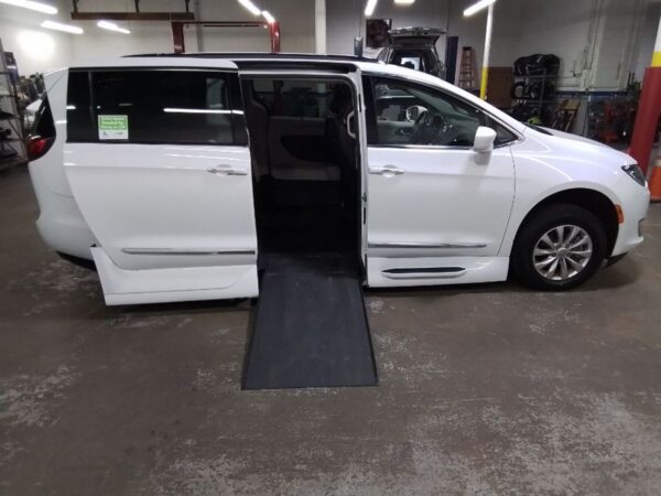 White Chrysler Pacifica with Vantage Mobility Side Entry Automatic In Floor conversion