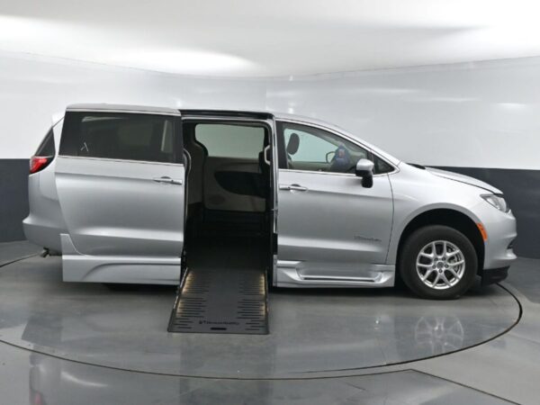 Silver Chrysler Voyager with BraunAbility Side Entry Automatic Fold Out conversion