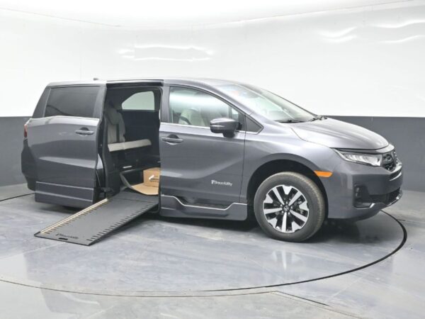 Grey Honda Odyssey with BraunAbility Side Entry Automatic In Floor conversion