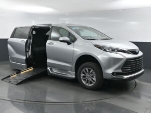 Silver Toyota Sienna with BraunAbility Side Entry Automatic Fold Out conversion