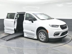 White Chrysler Pacifica with BraunAbility Side Entry Automatic Fold Out conversion