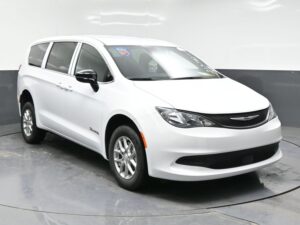 White Chrysler Voyager with BraunAbility Rear Entry Manual Fold Out conversion