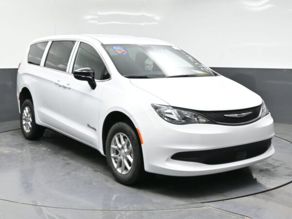 White Chrysler Voyager with BraunAbility Rear Entry Manual Fold Out conversion