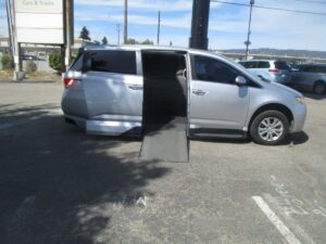 Silver Honda Odyssey with Vantage Mobility Side Entry Automatic In Floor conversion