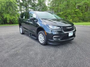 Black Chrysler Pacifica with BraunAbility Side Entry Automatic Fold Out conversion