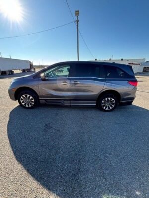 Grey Honda Odyssey with BraunAbility Side Entry Automatic In Floor conversion