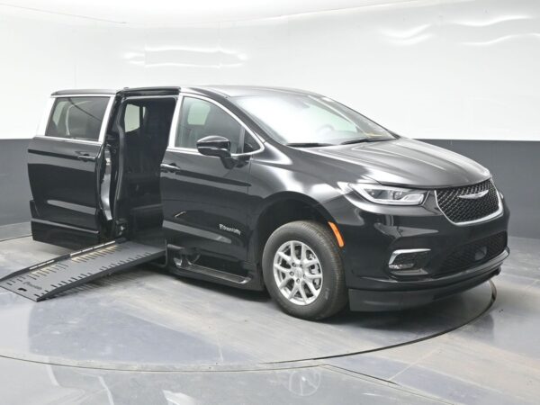 Black Chrysler Pacifica with BraunAbility Side Entry Automatic Fold Out conversion