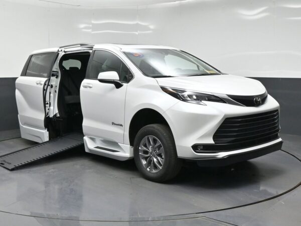 White Toyota Sienna with BraunAbility Side Entry Automatic In Floor conversion