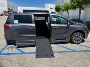 Grey Honda Odyssey with BraunAbility Side Entry Automatic In Floor conversion