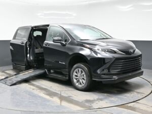 Black Toyota Sienna with BraunAbility Side Entry Automatic Fold Out conversion