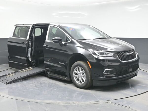 Black Chrysler Pacifica with BraunAbility Side Entry Automatic Fold Out conversion
