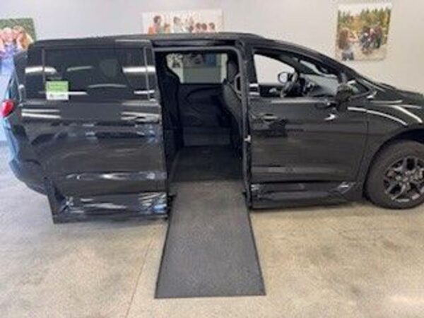 Black Chrysler Pacifica with Vantage Mobility Side Entry Automatic In Floor conversion