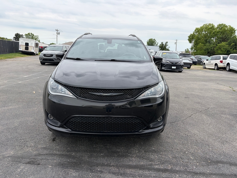 Black Chrysler Pacifica with Vantage Mobility Side Entry Automatic In Floor conversion