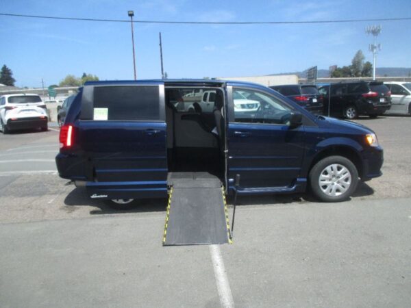 Blue Dodge Grand Caravan with Vantage Mobility Side Entry Manual In Floor conversion