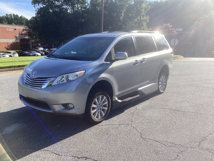 Silver Toyota Sienna with Vantage Mobility Side Entry Automatic In Floor conversion