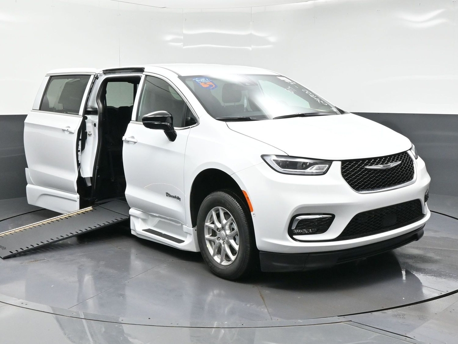 White Chrysler Pacifica with BraunAbility Side Entry Automatic In Floor conversion