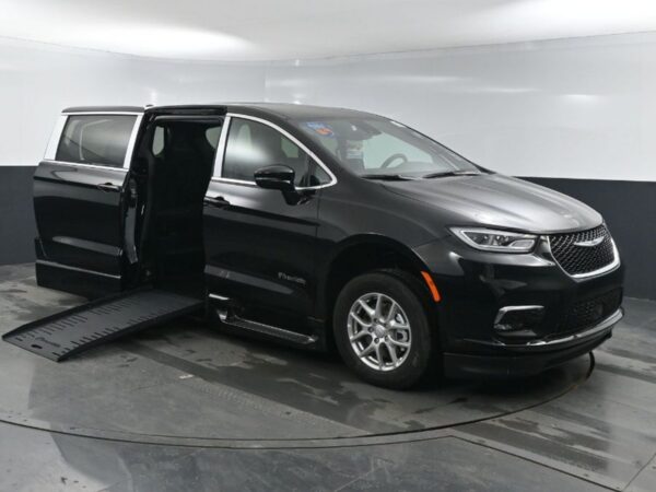 Black Chrysler Pacifica with BraunAbility Side Entry Automatic Fold Out conversion