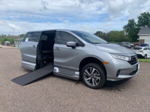 Silver Honda Odyssey with Vantage Mobility Side Entry Automatic In Floor conversion