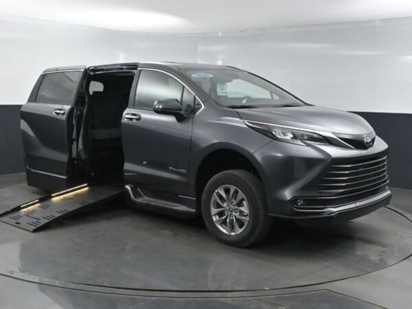 Grey Toyota Sienna with BraunAbility Side Entry Automatic Fold Out conversion