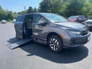 Grey Honda Odyssey with BraunAbility Side Entry Automatic In Floor conversion