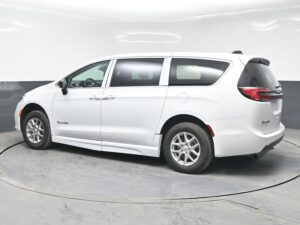 White Chrysler Pacifica with BraunAbility Side Entry Automatic Fold Out conversion