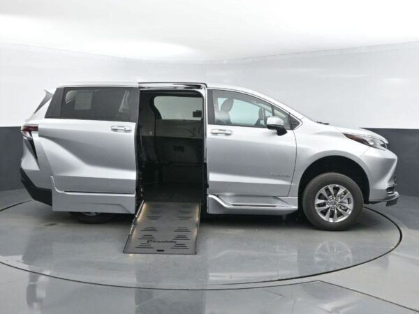 Silver Toyota Sienna with BraunAbility Side Entry Automatic Fold Out conversion