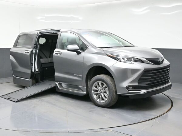 Grey Toyota Sienna with BraunAbility Side Entry Automatic In Floor conversion