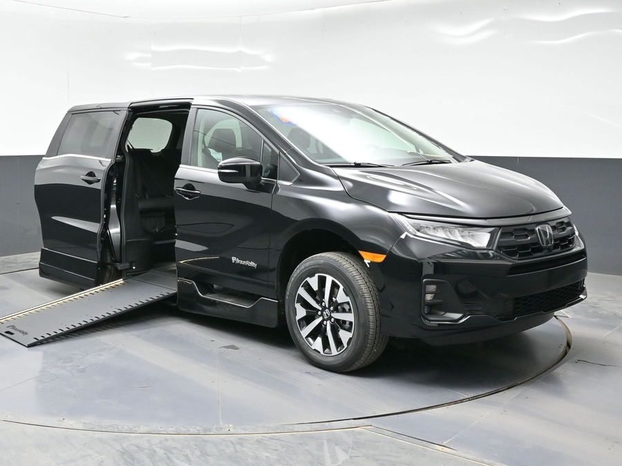 Black Honda Odyssey with BraunAbility Side Entry Automatic In Floor conversion