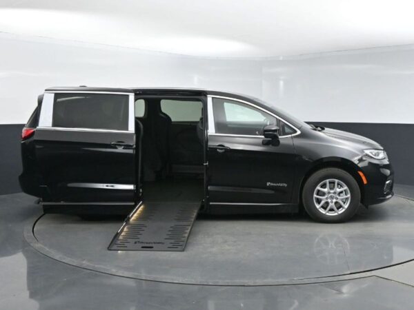 Black Chrysler Pacifica with BraunAbility Side Entry Automatic Fold Out conversion