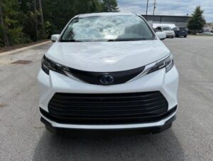 White Toyota Sienna with Vantage Mobility Side Entry Manual In Floor conversion