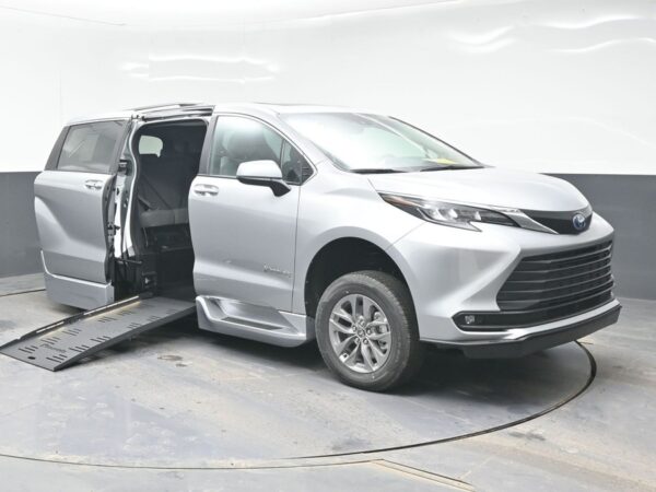 Silver Toyota Sienna with BraunAbility Side Entry Automatic Fold Out conversion