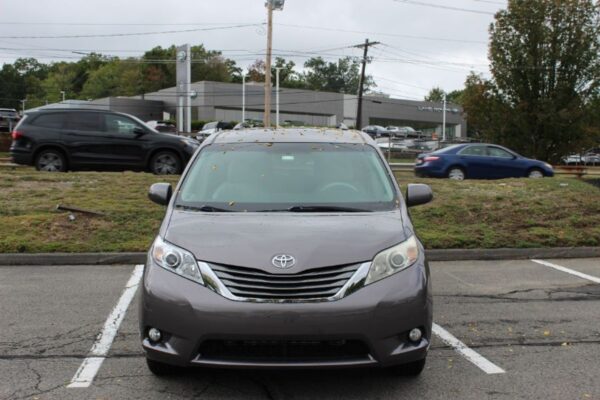 Grey Toyota Sienna with BraunAbility Side Entry Automatic Fold Out conversion