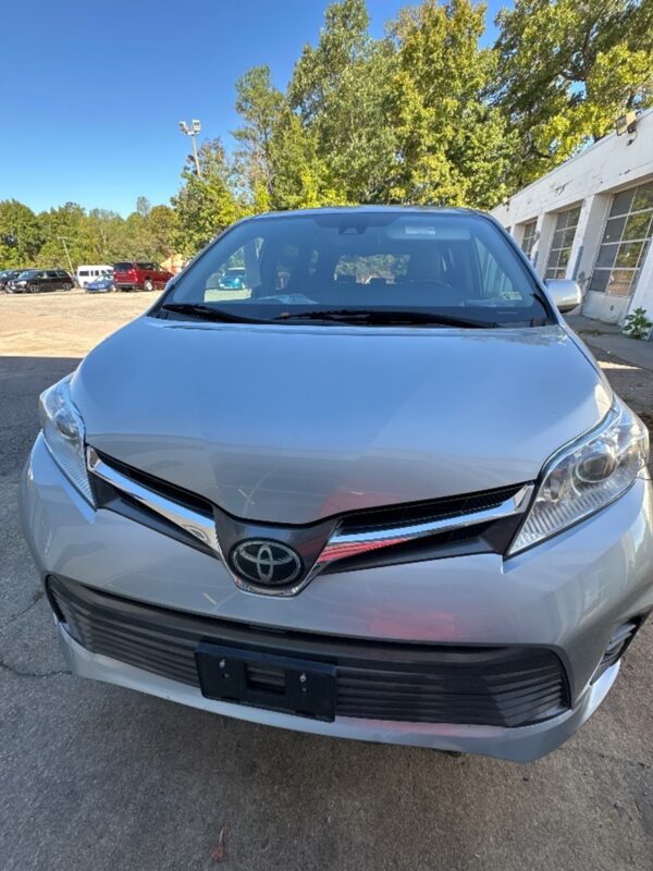 Silver Toyota Sienna with Vantage Mobility Side Entry Automatic In Floor conversion