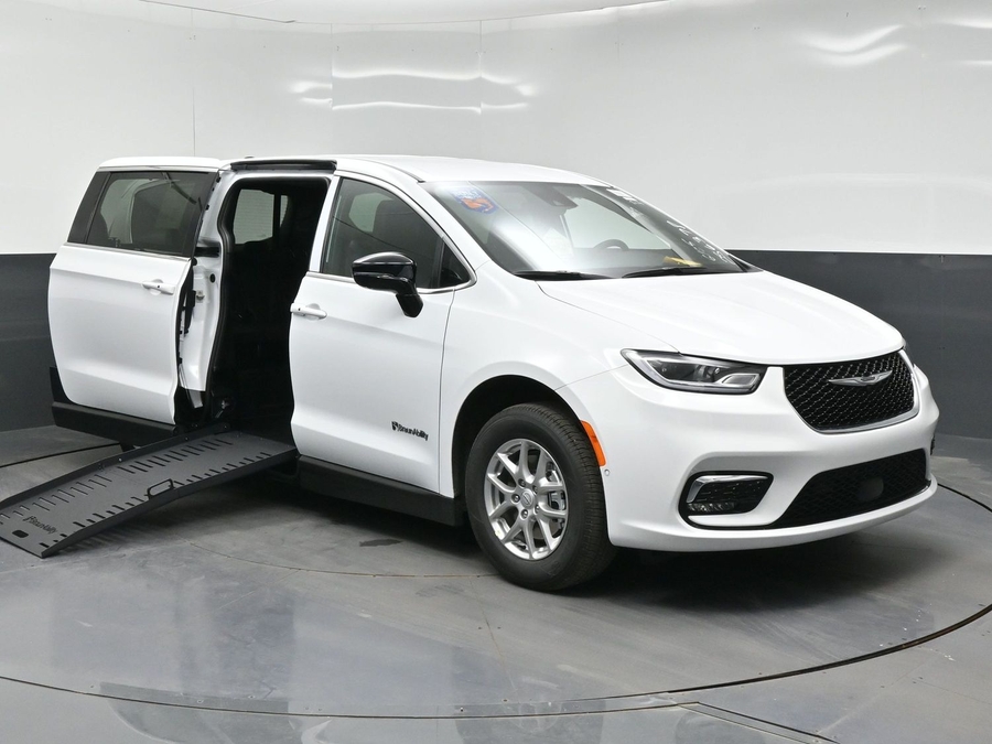 White Chrysler Pacifica with BraunAbility Side Entry Manual Fold Out conversion