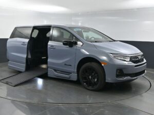 Grey Honda Odyssey with BraunAbility Side Entry Automatic In Floor conversion