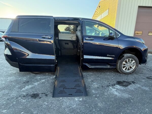 Blue Toyota Sienna with BraunAbility Side Entry Automatic Fold Out conversion