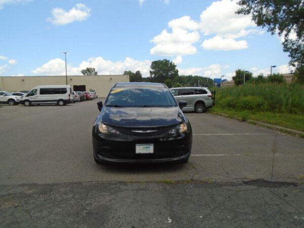 Black Chrysler Voyager with Driverge Side Entry Automatic Fold Out conversion