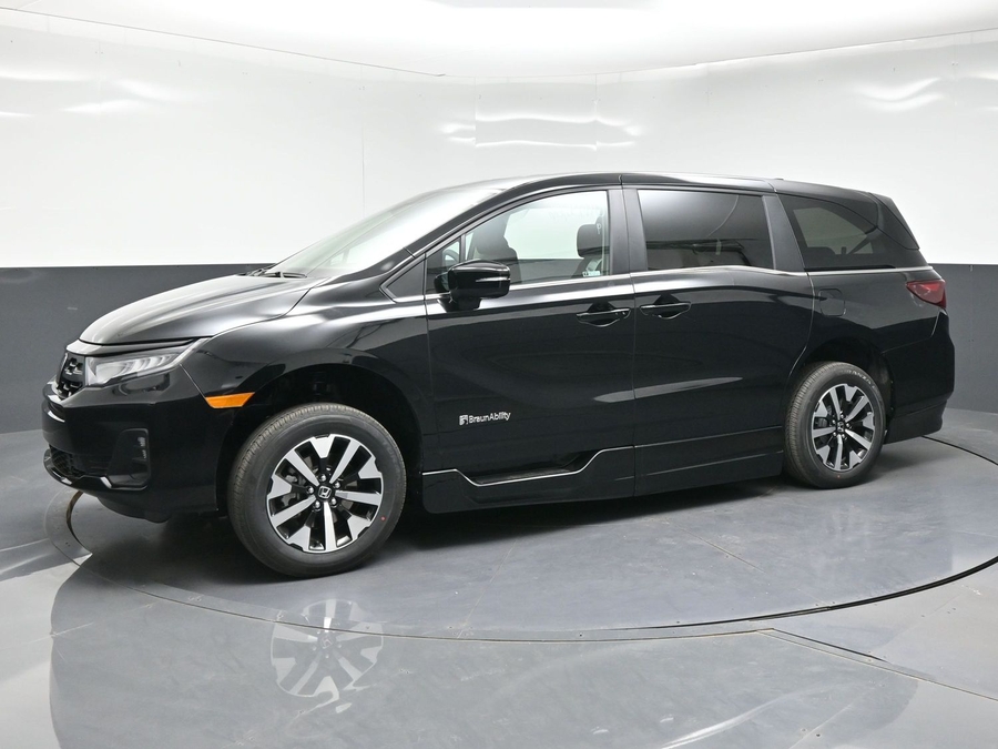 Black Honda Odyssey with BraunAbility Side Entry Automatic In Floor conversion