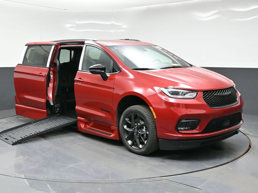 Red Chrysler Pacifica with BraunAbility Side Entry Automatic Fold Out conversion