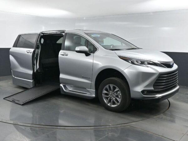 Silver Toyota Sienna with BraunAbility Side Entry Automatic In Floor conversion