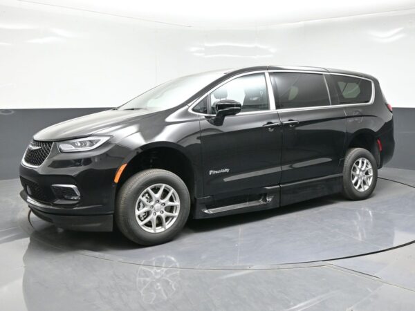 Black Chrysler Pacifica with BraunAbility Side Entry Automatic Fold Out conversion