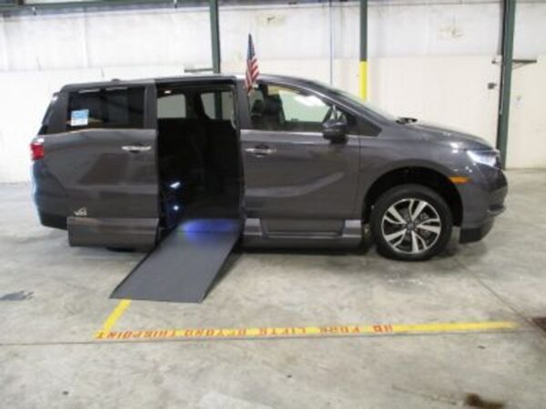 Grey Honda Odyssey with Vantage Mobility Side Entry Automatic In Floor conversion