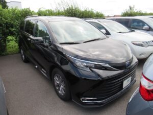 Black Toyota Sienna with Driverge Rear Entry Manual Fold Out conversion