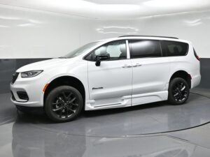 White Chrysler Pacifica with BraunAbility Side Entry Automatic Fold Out conversion