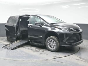 Black Toyota Sienna with BraunAbility Side Entry Automatic Fold Out conversion
