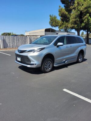 Toyota Sienna with BraunAbility Side Entry Automatic Fold Out conversion